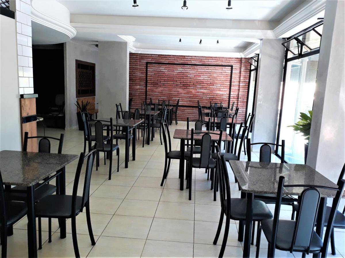 Hotel Romanville 2*