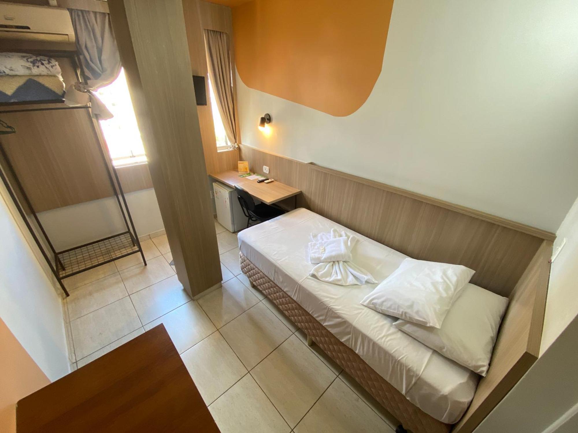 Romanville Hotel